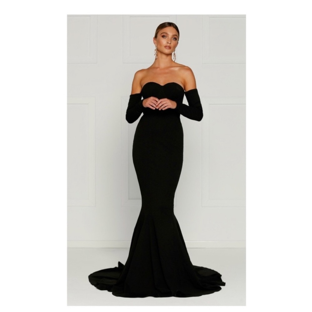 Alamour the label off the shoulder Dress